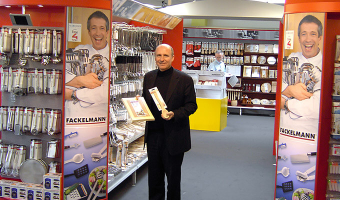 Modular system and distinctive logo