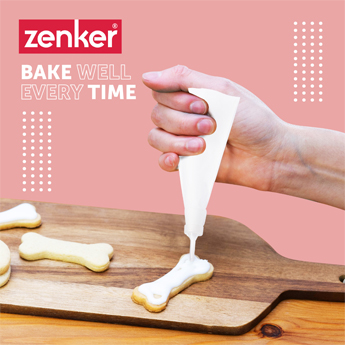 Piping Bag with 5 Nozzles 30 CM White